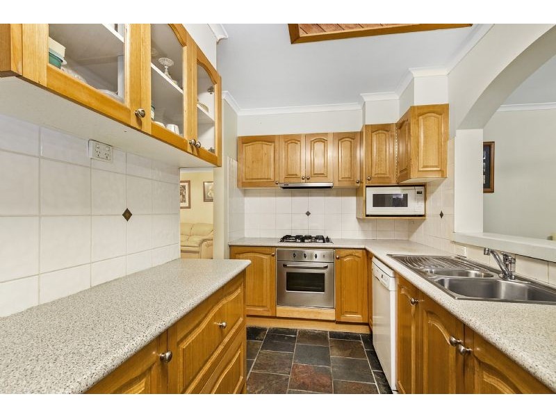 7 Winnifred Crescent, Knoxfield VIC 3180