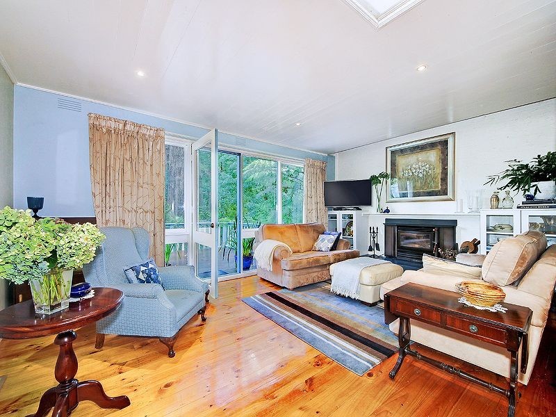 5 Alice Street, Sassafras VIC 3787