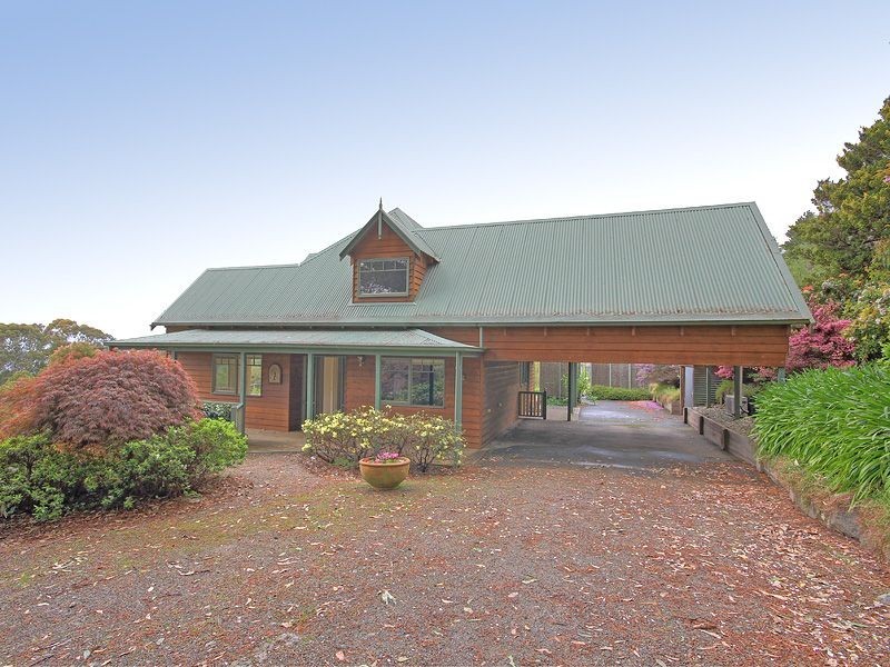 12 Thomson Avenue, Olinda VIC 3788