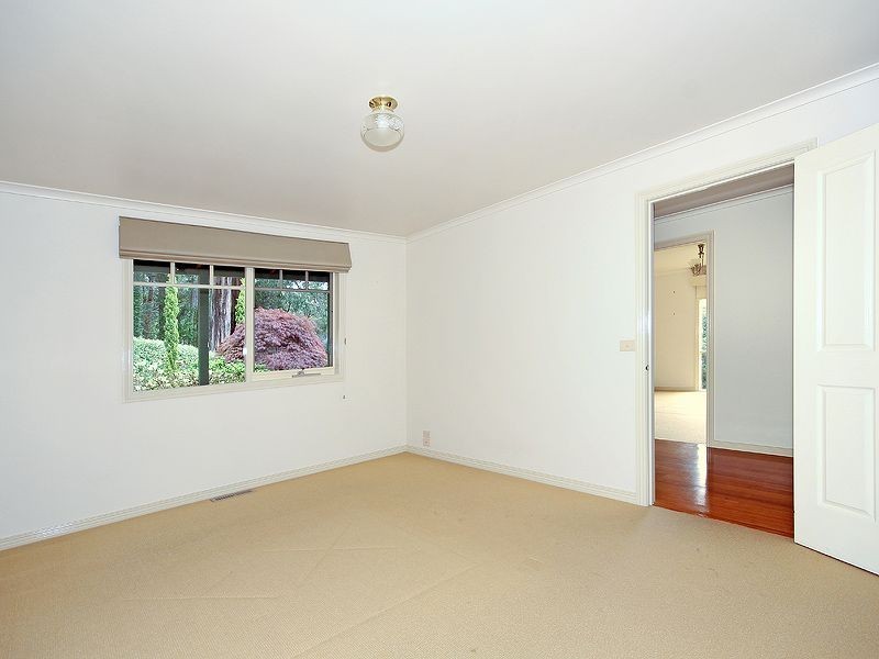 12 Thomson Avenue, Olinda VIC 3788