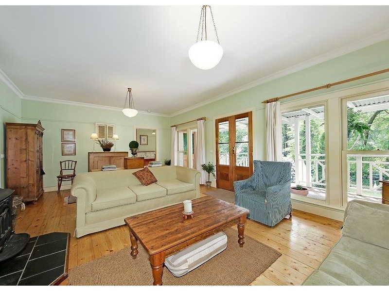 8 Helen Street, Mount Dandenong VIC 3767