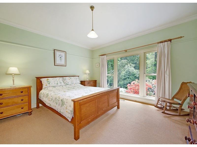 8 Helen Street, Mount Dandenong VIC 3767