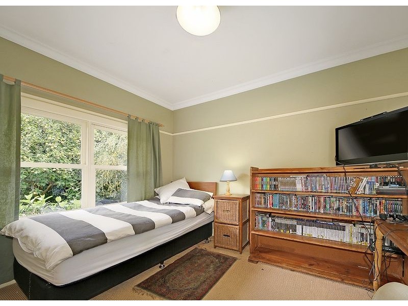 8 Helen Street, Mount Dandenong VIC 3767