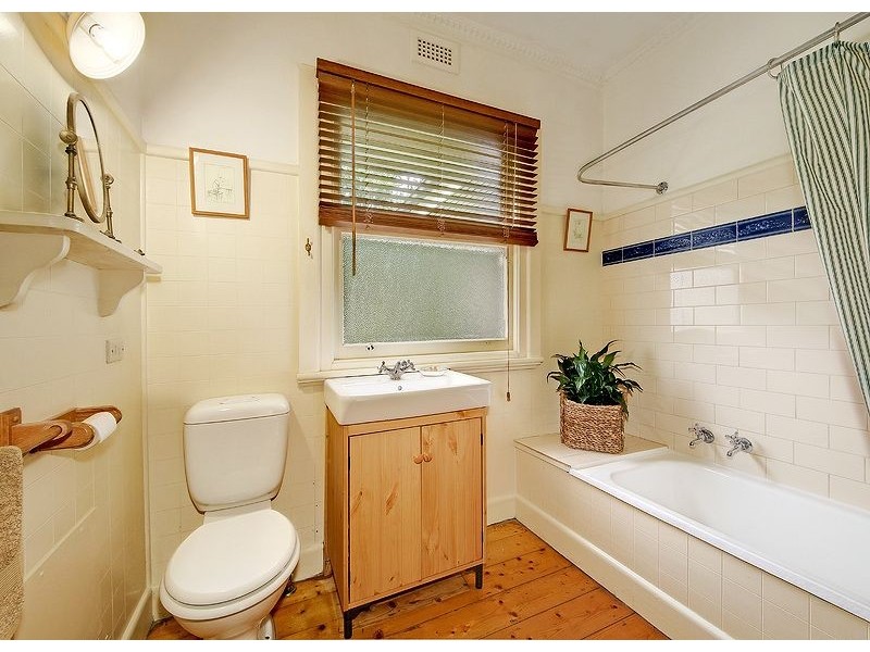 8 Helen Street, Mount Dandenong VIC 3767