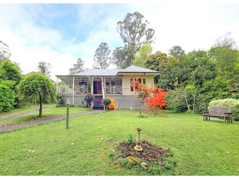 8 Helen Street, Mount Dandenong VIC 3767