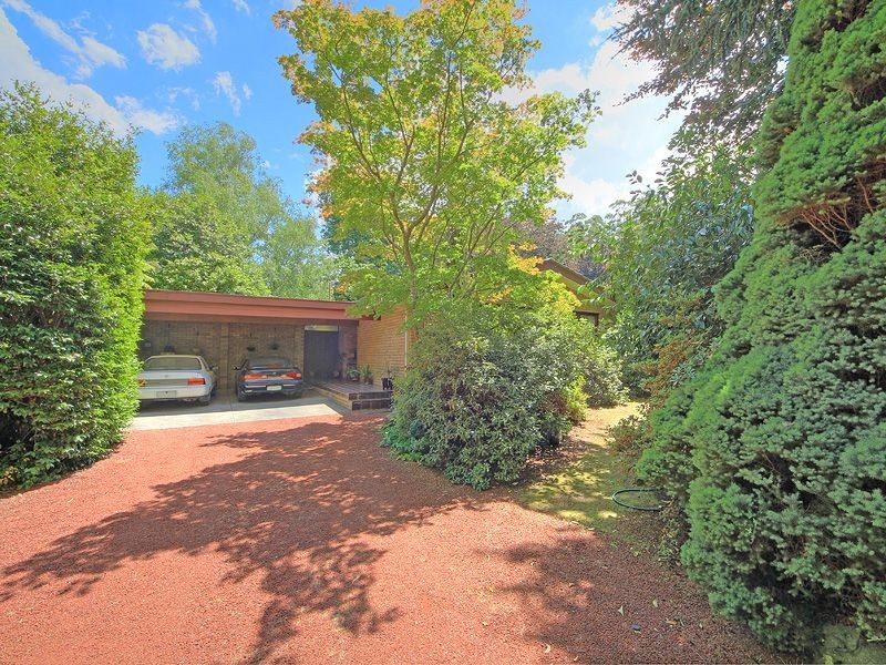 32 Olinda Crescent, Olinda VIC 3788