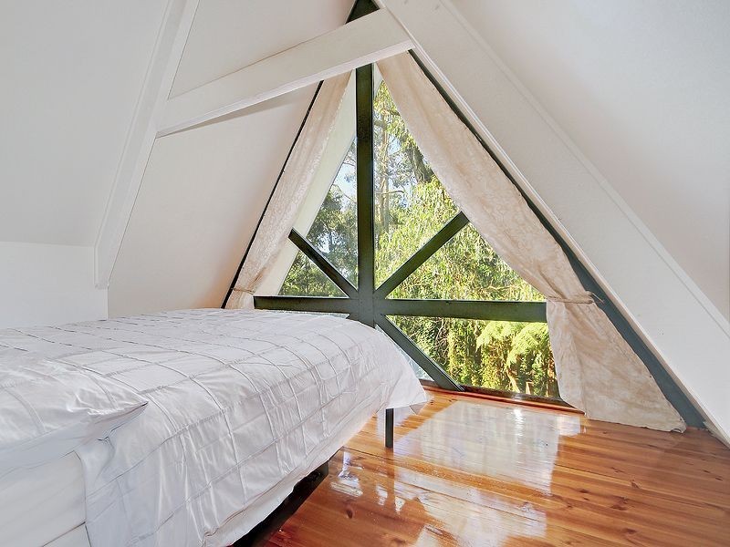 32 Woodhurst Grove, Kalorama VIC 3766