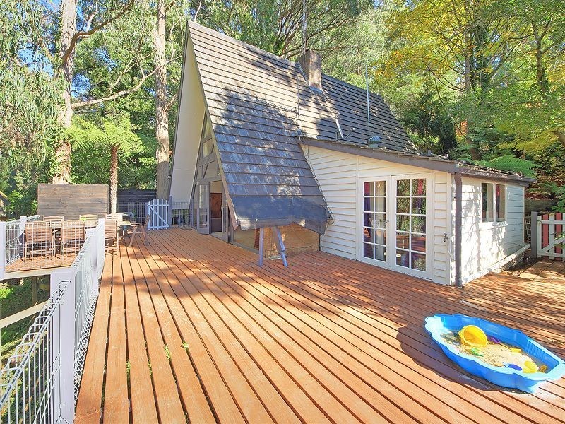 32 Woodhurst Grove, Kalorama VIC 3766