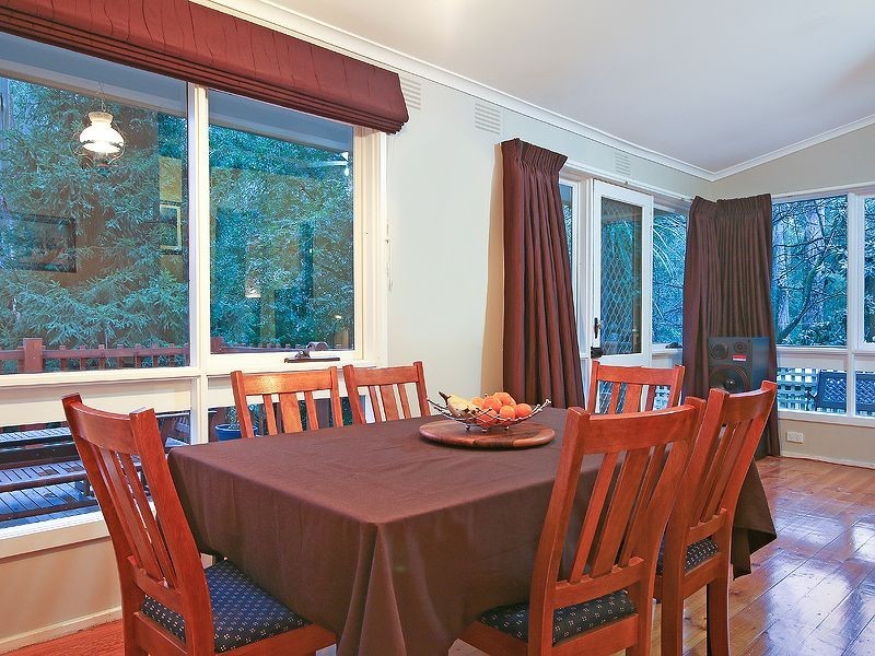 3 Fernglen Ave, Mount Dandenong VIC 3767