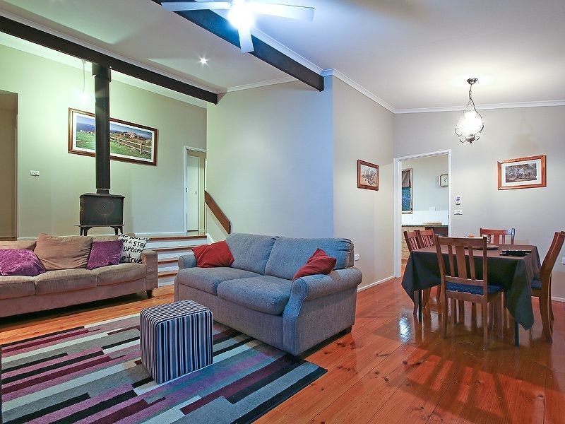 3 Fernglen Ave, Mount Dandenong VIC 3767