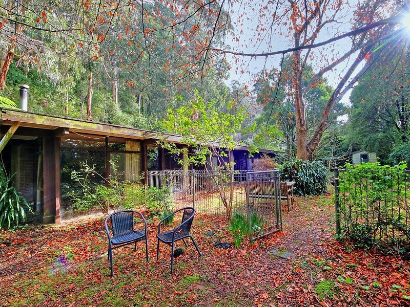 10 Rosemont Crescent, Kalorama VIC 3766