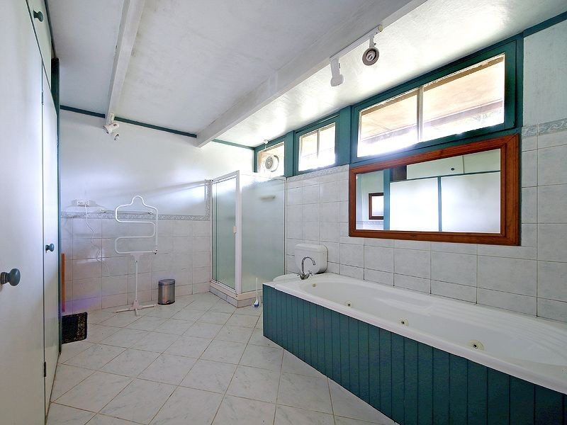 10 Rosemont Crescent, Kalorama VIC 3766