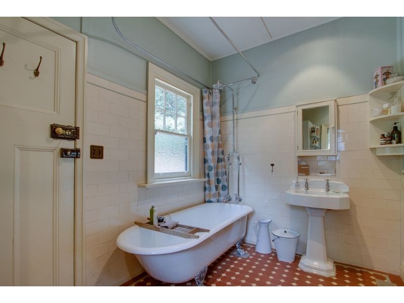 49 Falls Road, Kalorama VIC 3766