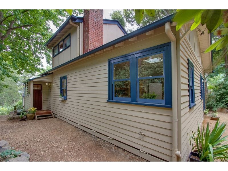 49 Falls Road, Kalorama VIC 3766