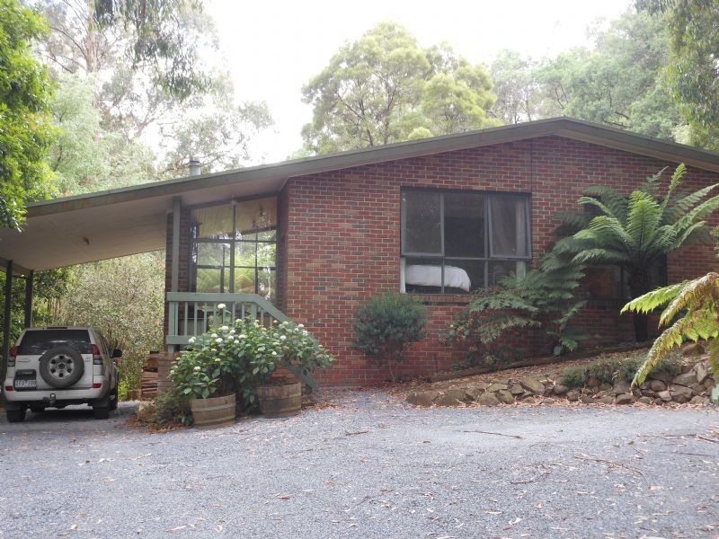 14 Hacketts Road, Olinda VIC 3788