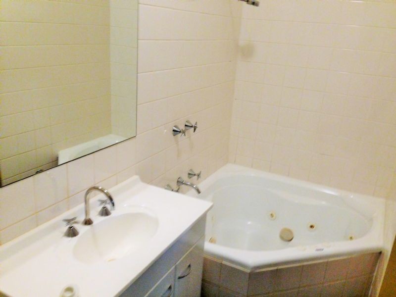 6/2 Dulcie Domum, Olinda VIC 3788