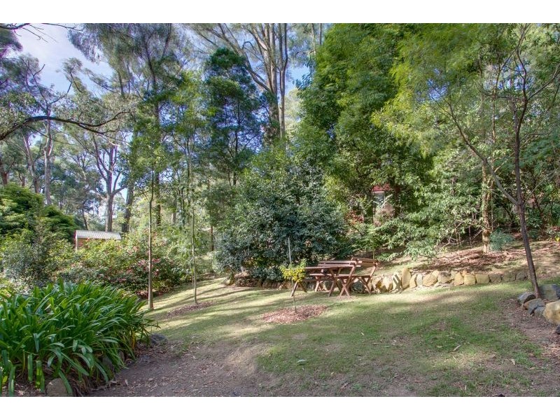 80 Inverness Road, Kalorama VIC 3766