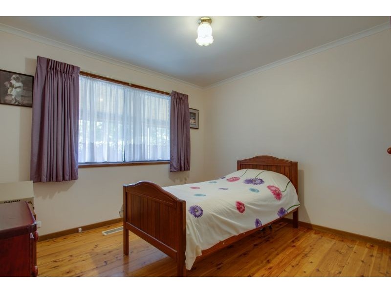 80 Inverness Road, Kalorama VIC 3766