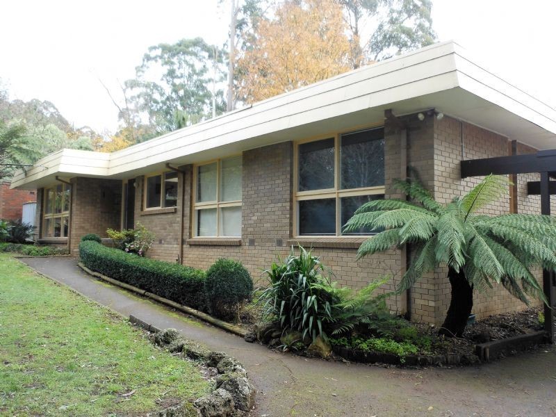 9 Campbell Avenue, Mount Dandenong VIC 3767