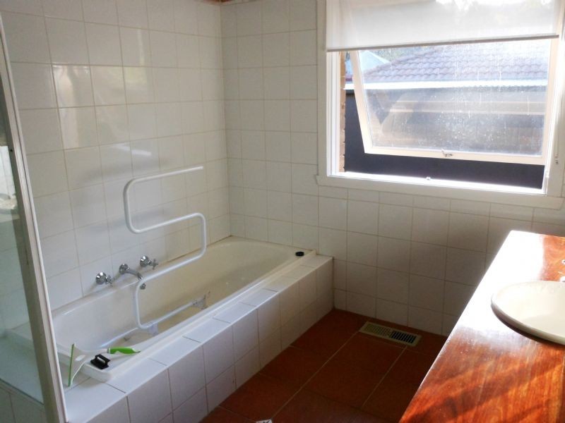 9 Campbell Avenue, Mount Dandenong VIC 3767