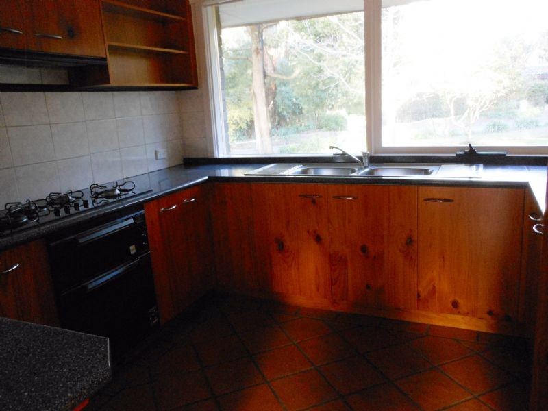 9 Campbell Avenue, Mount Dandenong VIC 3767