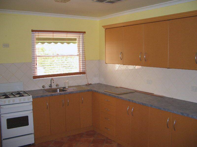 16 BURKE STREET, Wangaratta VIC 3677