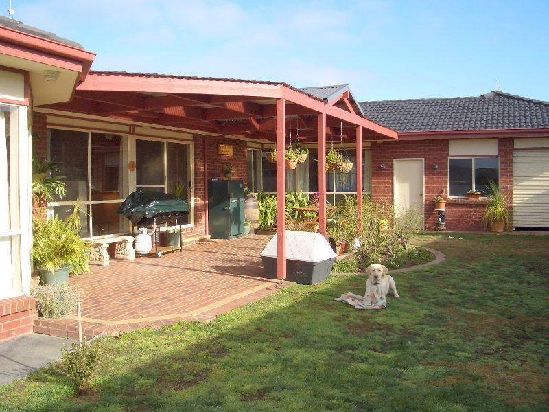 10 COLLYNDALE DRIVE, Wangaratta VIC 3677