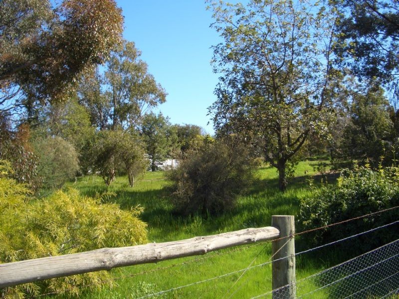 Lot Lot 3, . OLD HUME HIGHWAY, Glenrowan VIC 3675