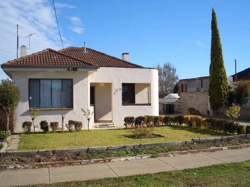 27 PHILLIPSON STREET, Wangaratta VIC 3677
