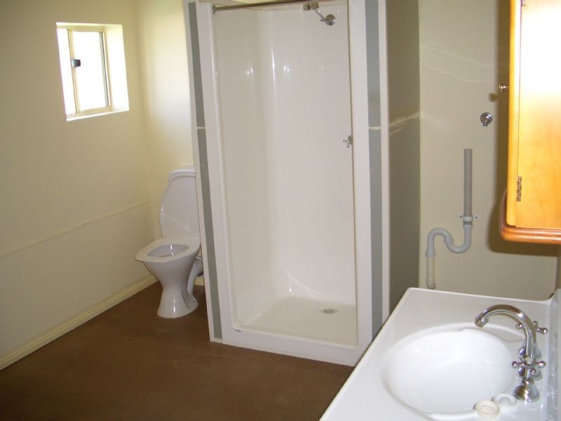 32 GLADSTONE STREET, Glenrowan VIC 3675