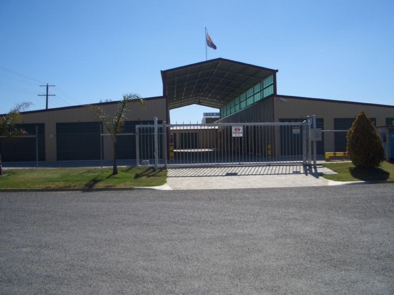 1  SINCLAIR DRIVE, Wangaratta VIC 3677