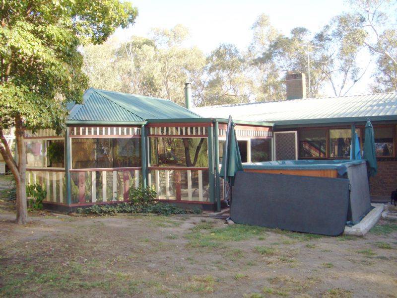 41 WIRRINYA AVENUE, Wangaratta VIC 3677