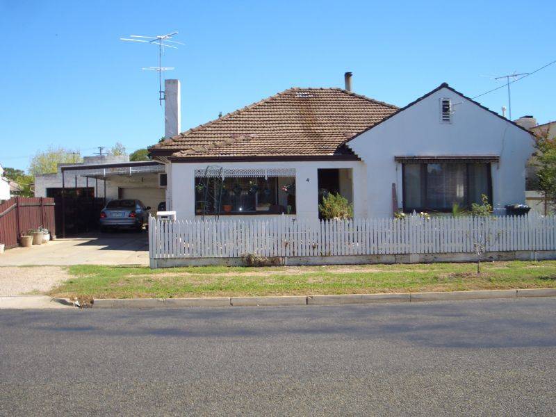 4 BURKE STREET, Wangaratta VIC 3677