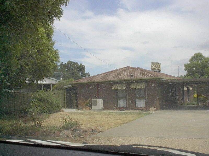 73 ELY STREET, Oxley VIC 3678