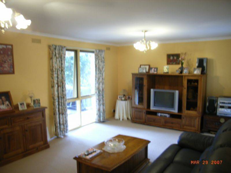 6 WARWILLAH AVENUE, Wangaratta VIC 3677