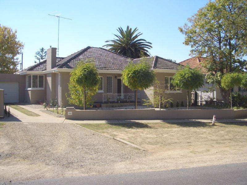 32 CRISP STREET, Wangaratta VIC 3677