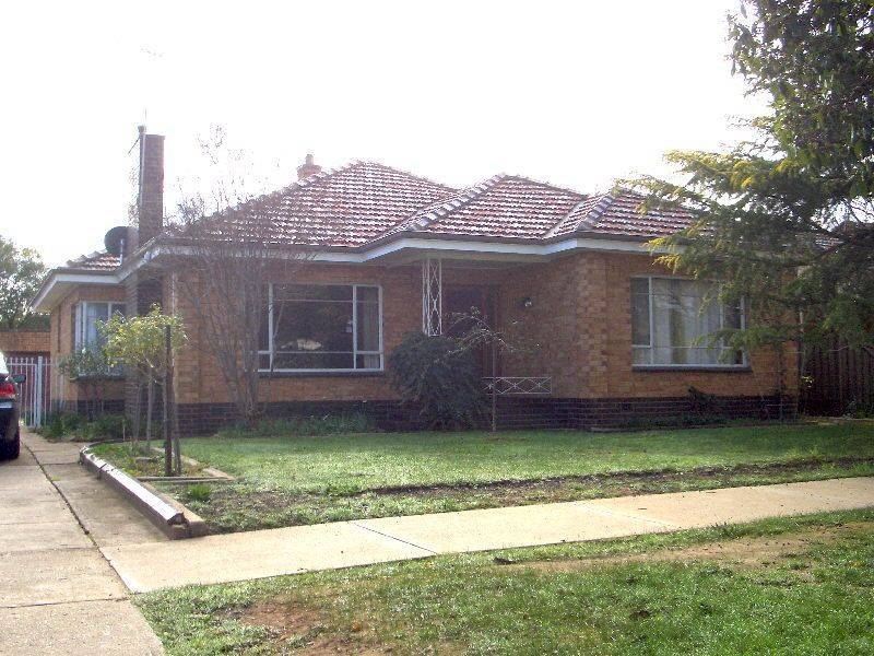 14  TAYLOR STREET, Wangaratta VIC 3677