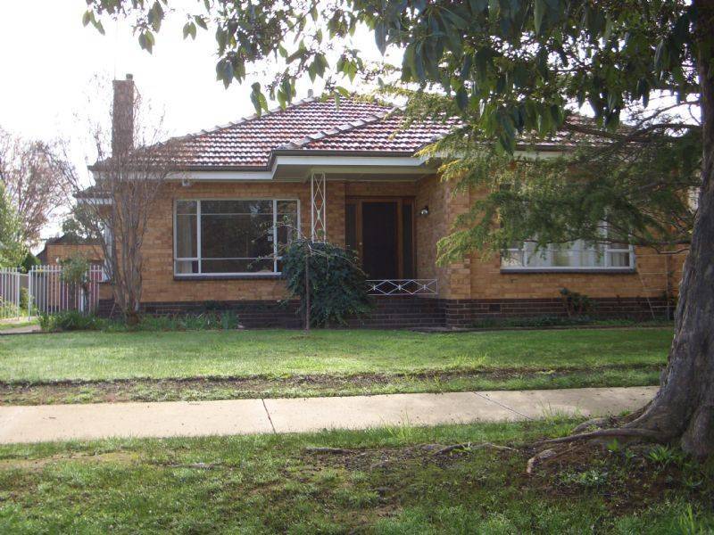 14  TAYLOR STREET, Wangaratta VIC 3677