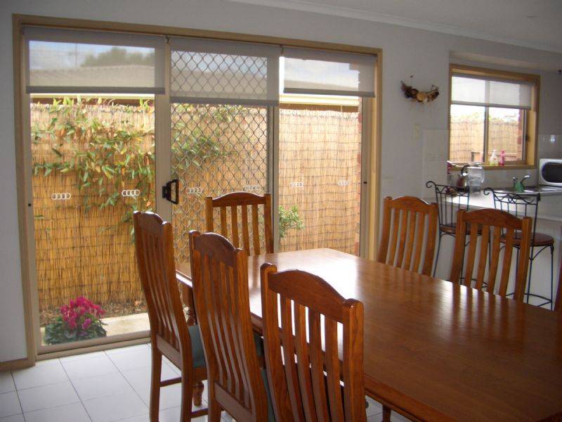 4 ADAMS STREET, Wangaratta VIC 3677