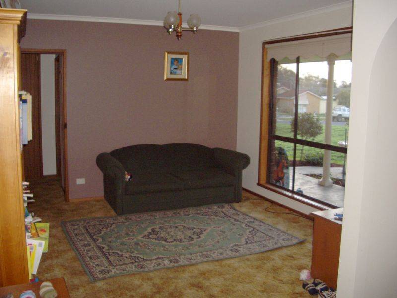 18 CARASELLE AVENUE, Wangaratta VIC 3677