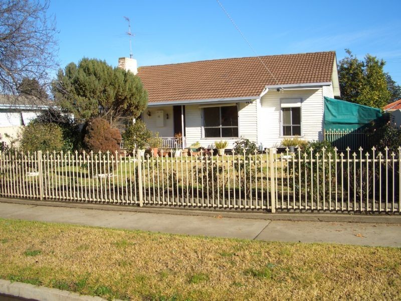 13 BOWSER CRESCENT, Wangaratta VIC 3677