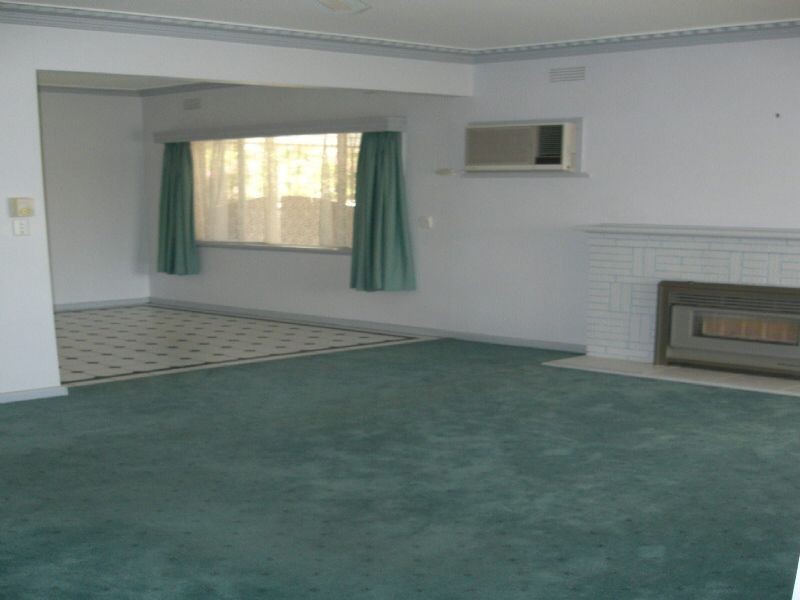 33 WAREENA STREET, Wangaratta VIC 3677