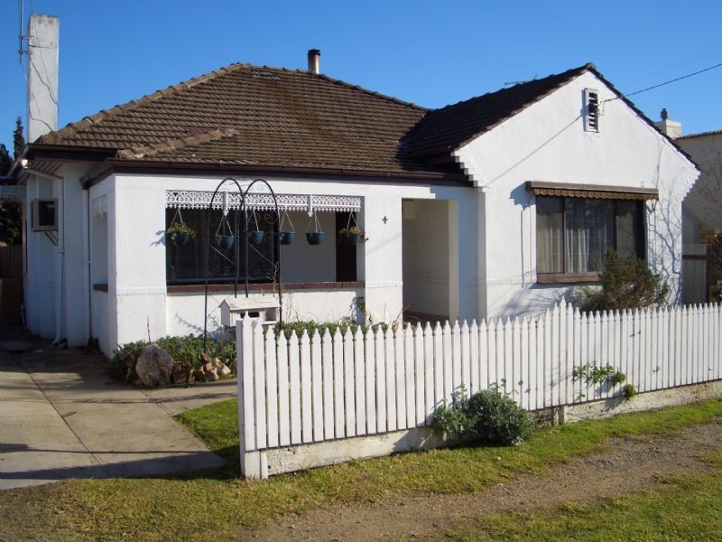4 BURKE STREET, Wangaratta VIC 3677