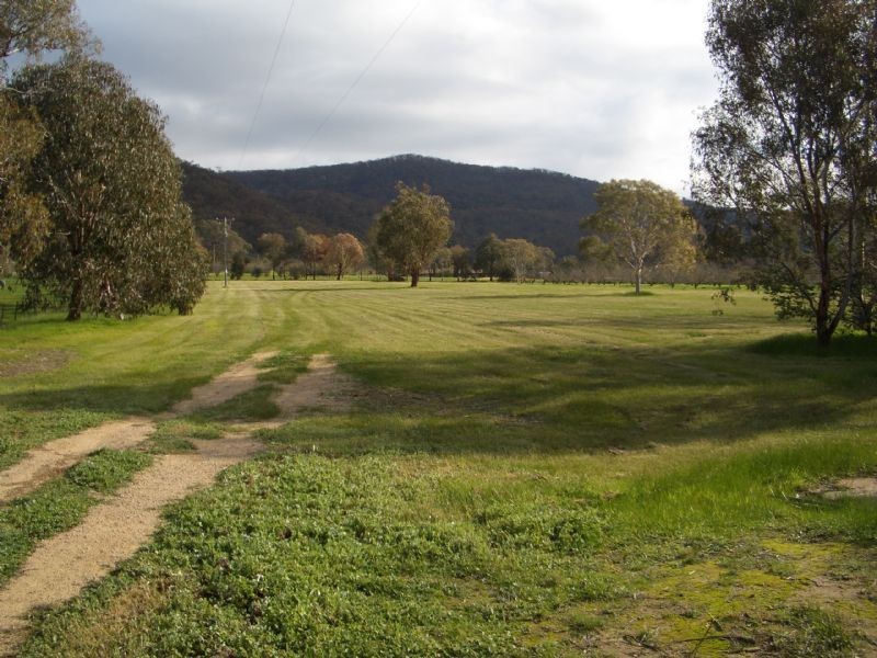 Lot 3/97 WARBY RANGE ROAD, Glenrowan VIC 3675