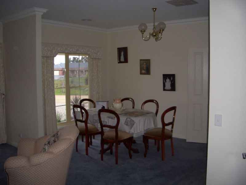 16 WOODLAND GROVE, Wangaratta VIC 3677