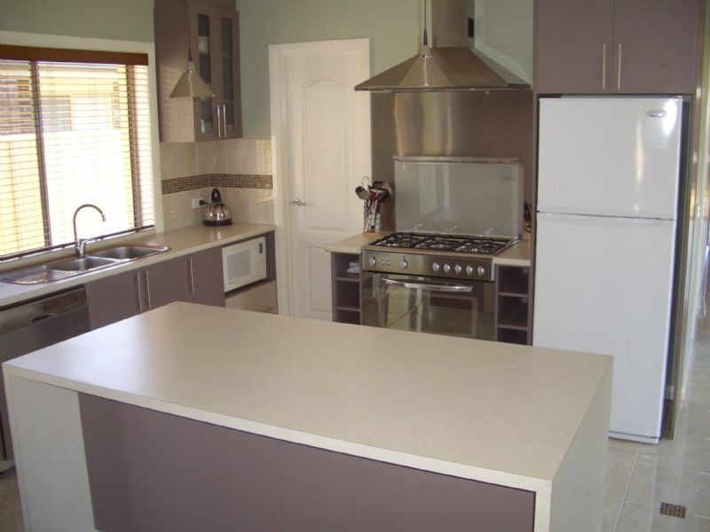 18 REDGUM WAY, Wangaratta VIC 3677