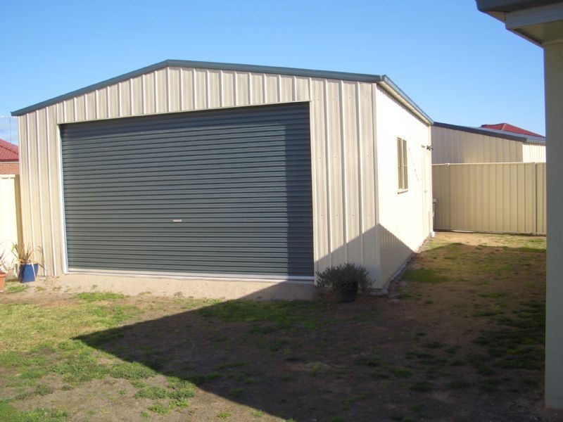 18 REDGUM WAY, Wangaratta VIC 3677