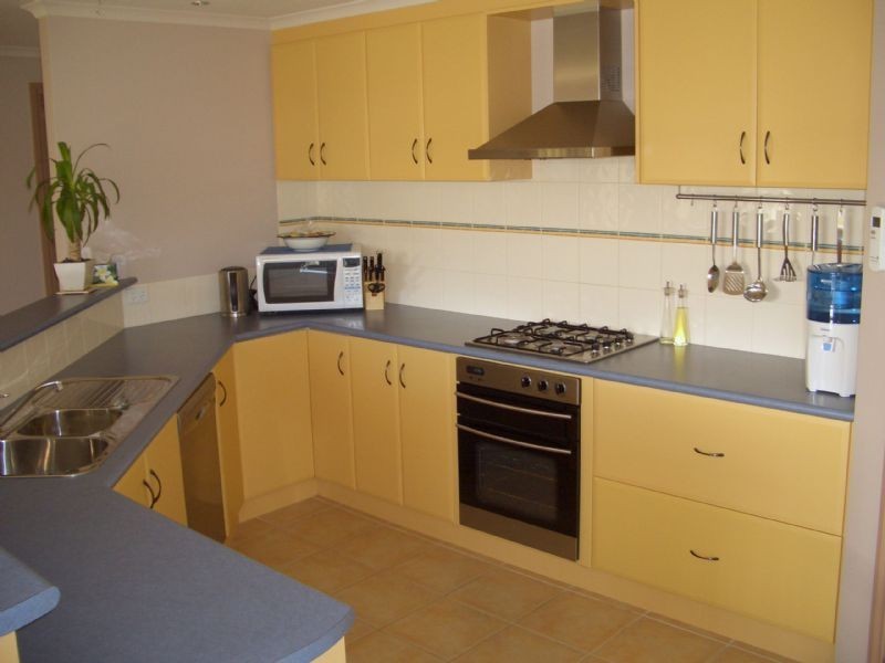 12 DEAKIN COURT, Wangaratta VIC 3677