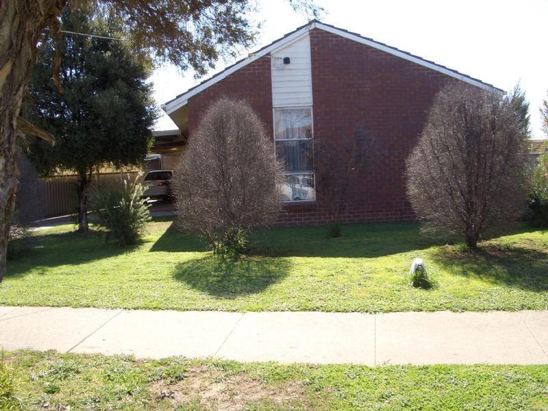 2 HOAD STREET, Wangaratta VIC 3677