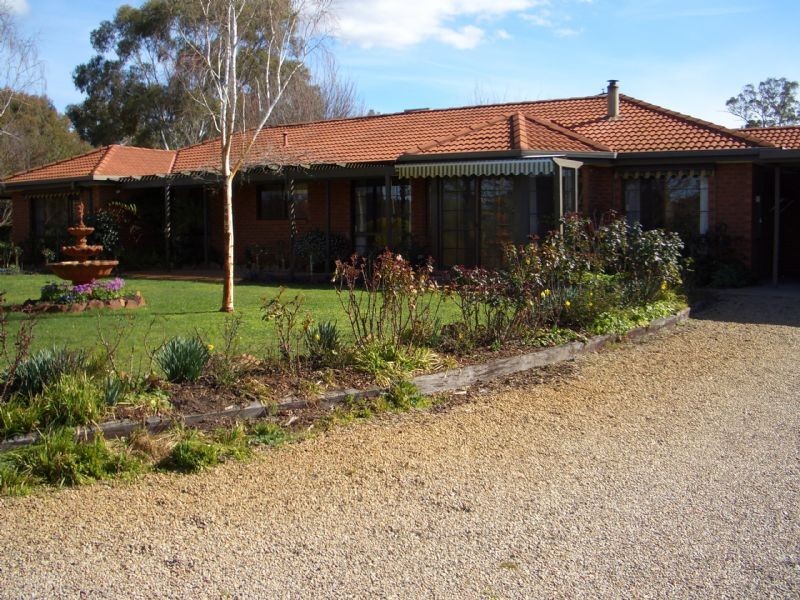 21 Dutton Close, Lynbrook VIC 3975
